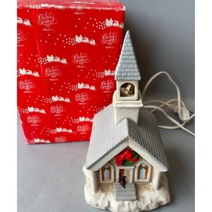 Enesco A Christmas Tradition Lighted Porcelain Church Village Figurine 1987‎